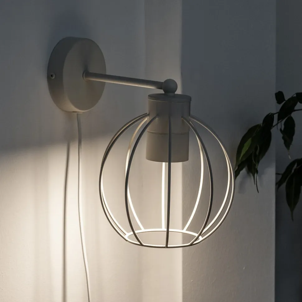 STARLIGHT væglampe, cremehvid 1 lyskilde Ø 18 cm metalstik