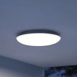 STEINEL Vario Quattro Pro loftlampe, hvid 3.000 K