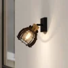 Stillington 1 væglampe af stål med trædetalje