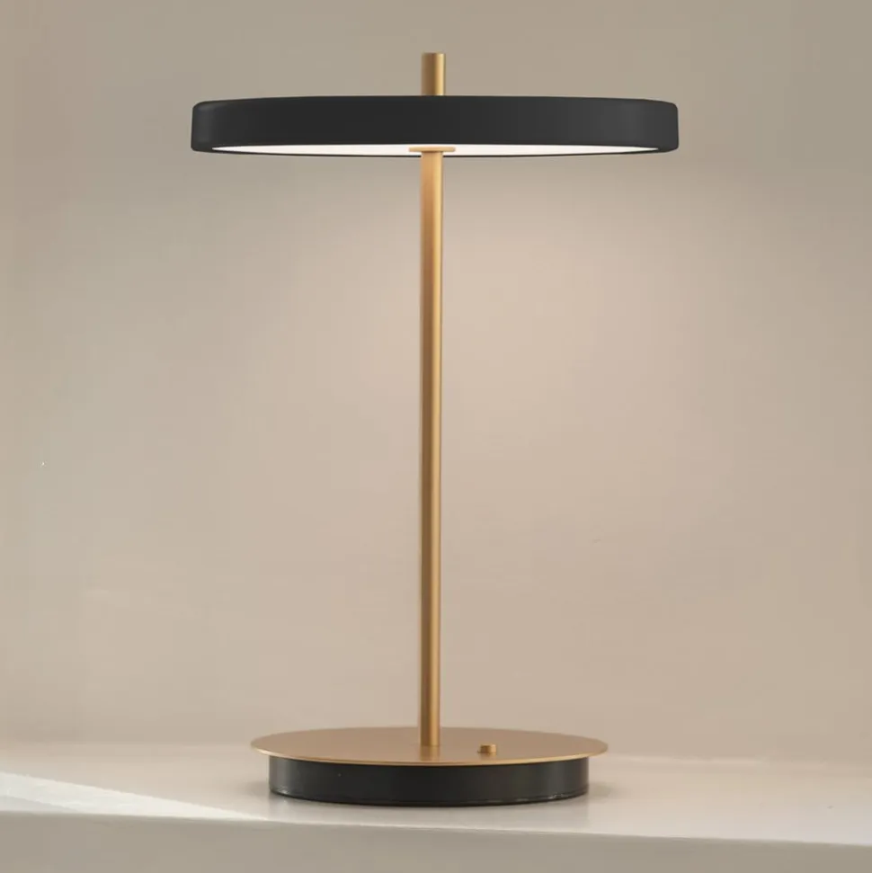 UMAGE LED-bordlampe Asteria Move sort/messing 31 cm