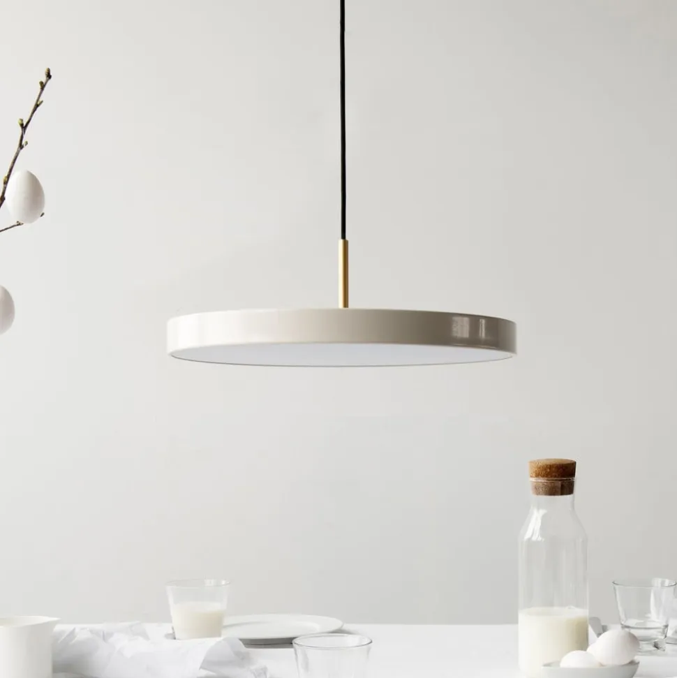 UMAGE LED-hængelampe Asteria Medium perlemor/messing Ø 43 cm
