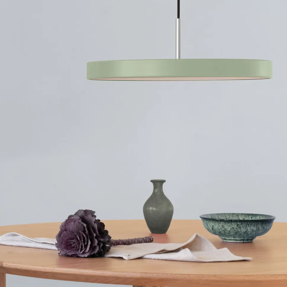 UMAGE LED-hængelampe Asteria Medium lysegrøn/messing Ø 43 cm