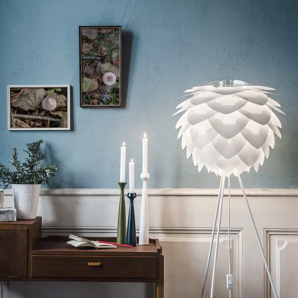 UMAGE Silvia medium gulvlampe, tre ben, hvid