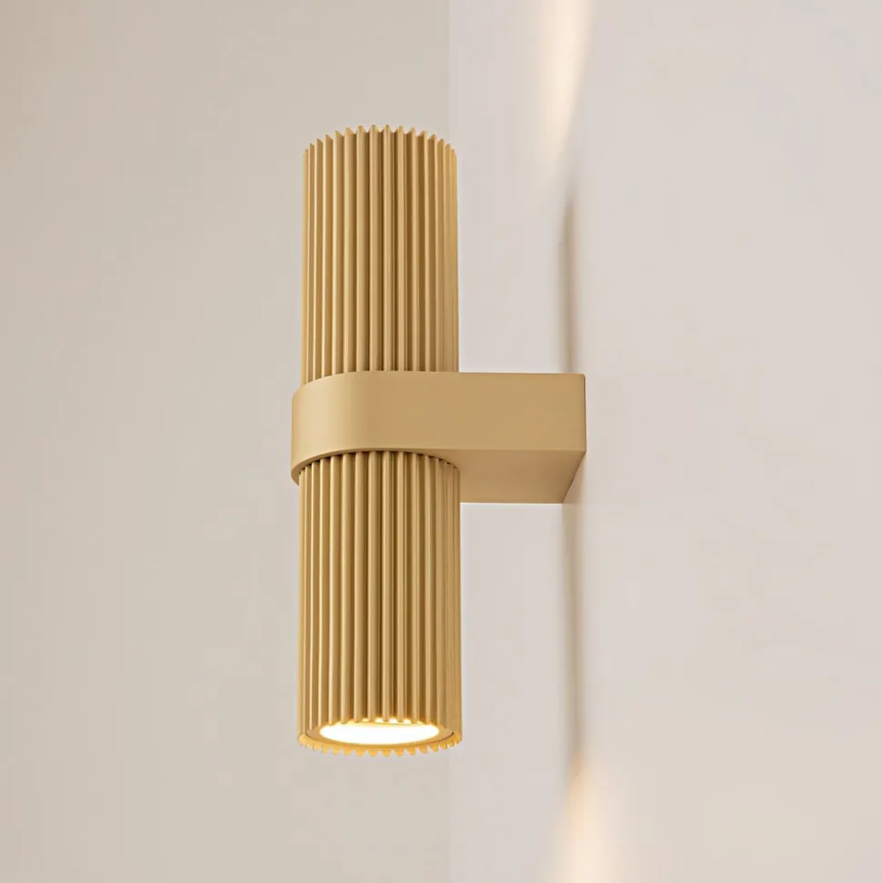 Væglampe DYNAMICS, guldfarvet, højde 23 cm, metal op/ned