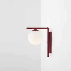 Zac væglampe, opal/vinrød, 1 lyskilde
